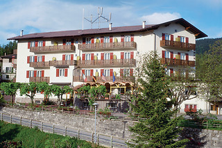 Cena per due presso Hotel Panorama Wellness & Resort a Malosco, in Trentino Alto Adige