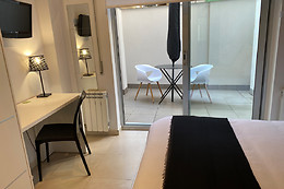 HOSTAL SOMNIS