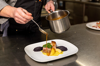 Soggiorno gastronomico di una notte per due al Family Hotel La Perla a Valle di Primiero in provincia di Trento