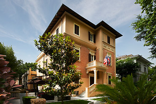 Soggiorno benessere di una notte per due all'Hotel Villa dei Platani Boutique Hotel & Spa a Foligno in provincia di Perugia
