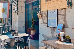 La Taqueria by Los Primos