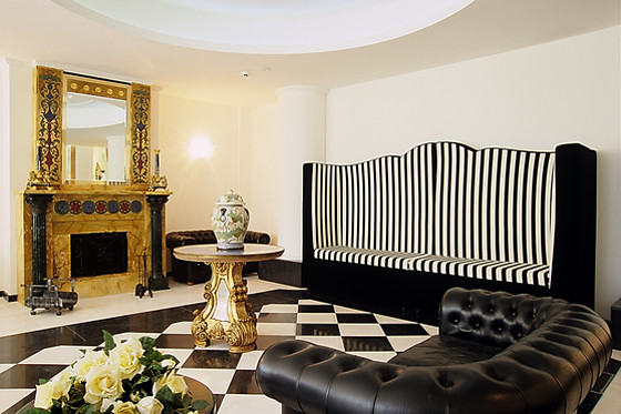 M Glamour Hotel - photo 5