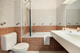 Hotel the Originals Villa Borghese