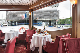 Le Capitaine Fracasse: dîner croisière