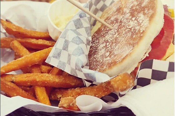 Caco Burger - photo 1