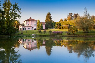 Soggiorno di due notti con gustose cene tipiche presso Villa Sorgiva in provincia di Alessandria