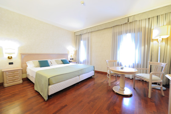 Soggiorno di due notti con colazione all'Hotel Roxy Plaza a Soave in provincia di Verona
