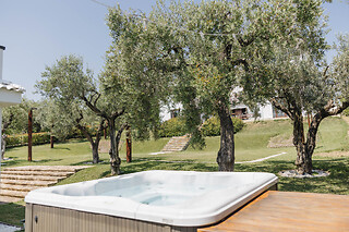 Soggiorno di una notte con colazione e accesso alla spa al Magnificat Hotel&Resort in provincia di Chieti