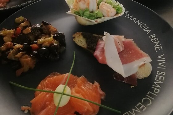 Pranzo o cena a base di pizza con bevande presso La Bruschetta 2 a Certosa di Pavia