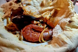 Pranzo o cena a base di pizza con bevande presso La Bruschetta 2 a Certosa di Pavia