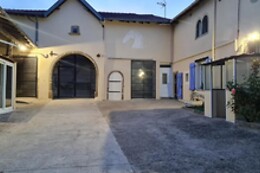 Equi-Lodges