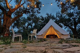 Soggiorno insolito di una notte in tenda con colazione e attività trekking presso Golden Camp a Campodorato in provincia di Catanzaro