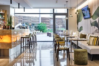Soggiorno di una notte con accesso alla spa al Winter Garden Hotel in provincia di Bergamo