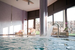 Soggiorno di una notte con accesso alla spa al Winter Garden Hotel in provincia di Bergamo