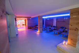 Soggiorno di due notti tra gusto e relax presso L'Araba Fenice Hotel & Resort in provincia di Salerno