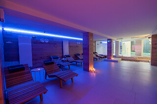 Soggiorno di due notti tra gusto e relax presso L'Araba Fenice Hotel & Resort in provincia di Salerno
