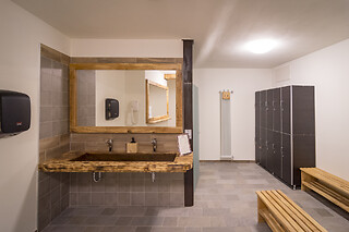 Accesso all'area benessere con massaggio da 30 minuti presso La Mason D’la Sfissi in provincia di Torino