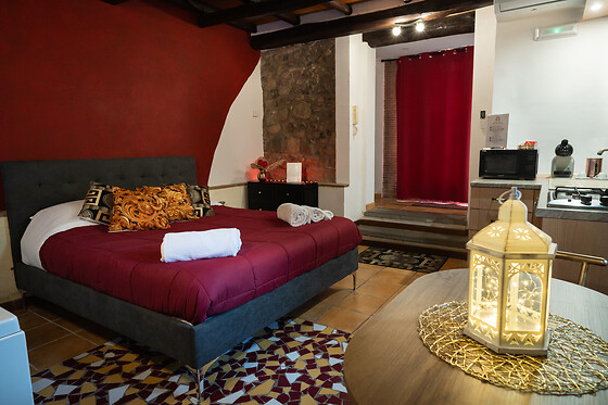 Golden House - photo 2