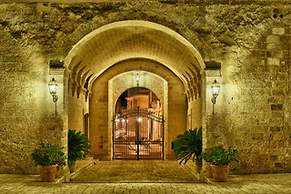 Soggiorno di due notti con colazioni presso Castello Conti Filo Resort in provincia di Brindisi