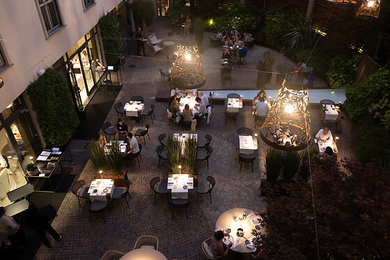 Winter Garden Hotel - photo 3