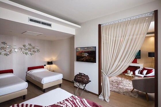 Winter Garden Hotel - photo 6