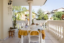 Alexander's Home