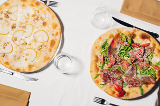Pranzo o cena con bevande per due presso CLAP - Pizza e Cucina a Prato