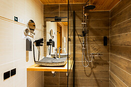 Hôtel les Autanes  & SPA ****