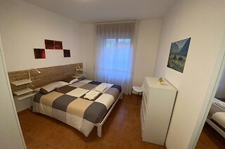 Fuga di una notte tra i vigneti con degustazione guidata di vini presso La Cadalora in provincia di Trento