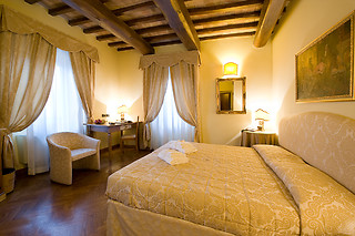 Soggiorno di 2 notti tra gusto e benessere a Perugia presso il Relais dell'Olmo