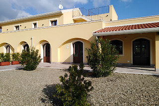 Una gustosa cena al ristorante del Minissale Farmhouse in provncia di Catania