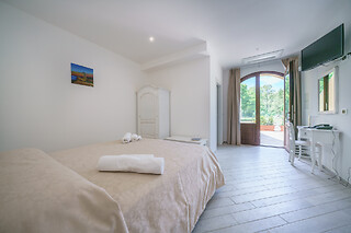 Notte con colazione in provincia di Catania al Minissale Farmhouse