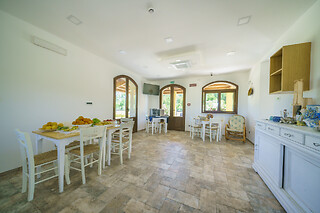Una gustosa cena al ristorante del Minissale Farmhouse in provncia di Catania
