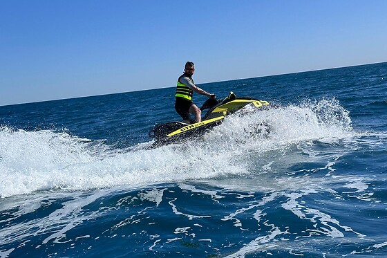 ADVENTURE JETSKI - photo 2