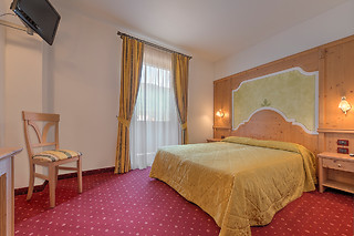 Soggiorno di due notti con colazioni presso l'Hotel Garnì La Vigna in provincia di Trento