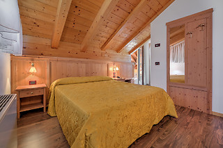 Soggiorno di due notti con colazioni presso l'Hotel Garnì La Vigna in provincia di Trento