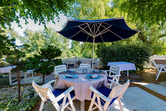 Hôtel restaurant Le Gonfalon - photo 0