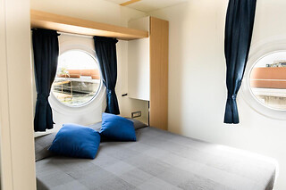Soggiorno insolito di una notte su una casa galleggiante presso House Boat Rimini Resort a Rimini