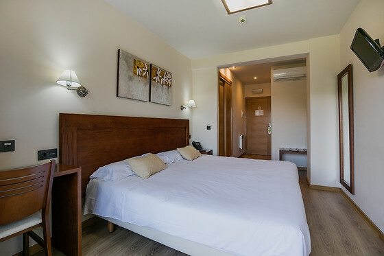 HOTEL RURAL CAMPANIOLA - photo 2