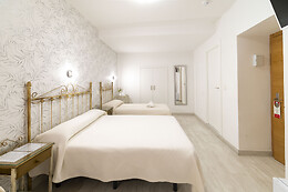 HOTEL MANZANITO