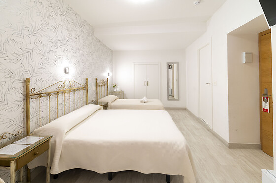HOTEL MANZANITO - photo 2
