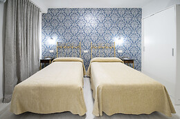 HOTEL MANZANITO