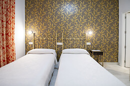 HOTEL MANZANITO