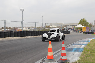Attività Sportiva presso Legends Cars Motodromo di Castelletto di Branduzzo