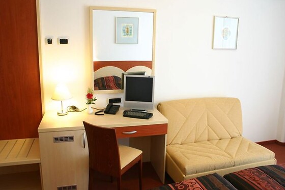 Hotel Krek - photo 1