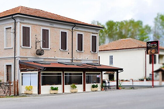 Albergo e Trattoria La Botte - photo 2