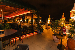 RESTAURANTE ATENEA SKY