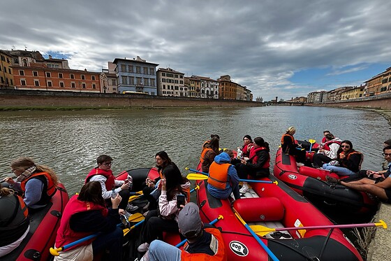 Aperirafting a scelta lungo il fiume o sul lago per un gruppo di 4 persone con Lucca Rafting