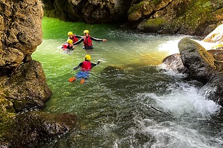 Rafting Experience a scelta tra due percorsi per due persone con Lucca Rafting