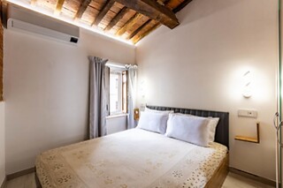 Fuga di una notte tra i vigneti con degustazione di vini presso Room Rent Morrona in provincia di Pisa